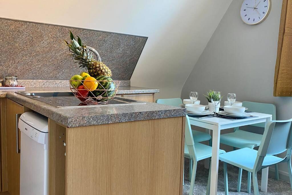 Beachside Bliss: Stylish Near Bournemouth